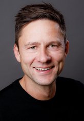 Bild: Oliver Bolenius; Hawk Bild: Oliver Bolenius; Hawk