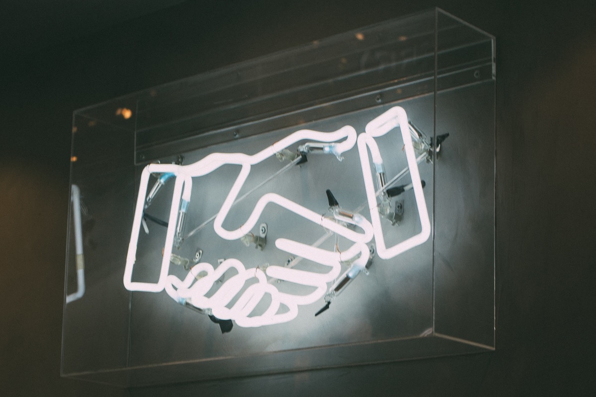 Adsquare erweitert Zusammenarbeit mit DSP-Partner für DOOH